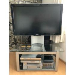 Philips 50 inch tv op beugel/meubel incl woofer/versterker