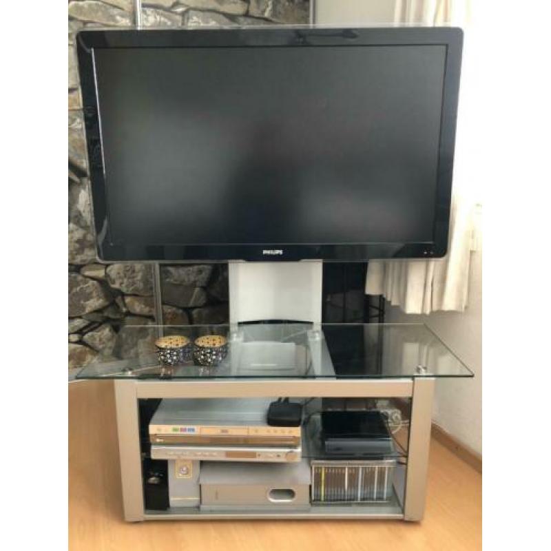 Philips 50 inch tv op beugel/meubel incl woofer/versterker