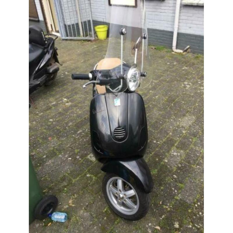 Vespa lx50