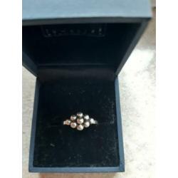 Zilveren ring spirit icons met bolletjes maat 17