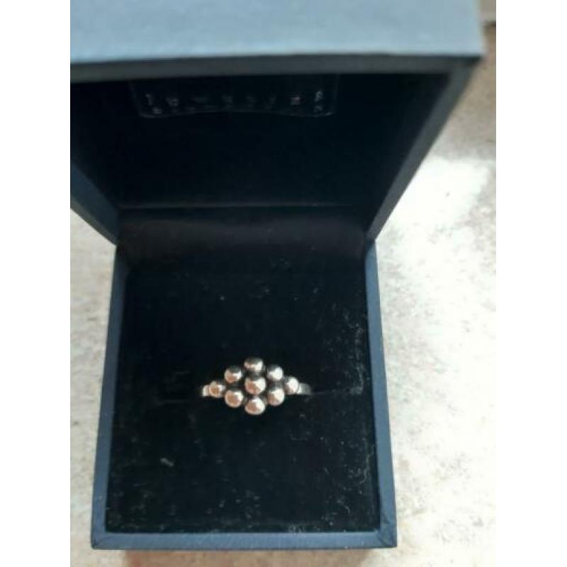 Zilveren ring spirit icons met bolletjes maat 17