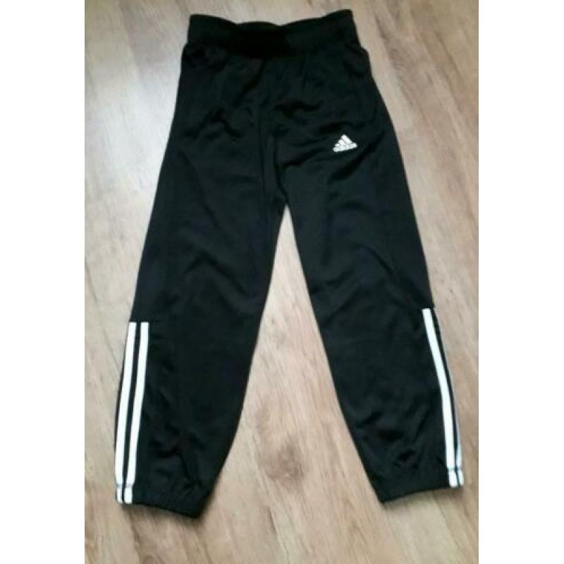 Adidas trainingsbroek maat 128