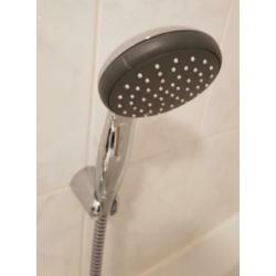 3 GROHE badkamer kranen