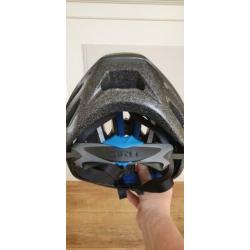 Giro helm Torrent 54-61cm zonneklep