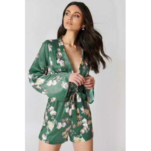 Playsuit NA-KD nieuw mt 36