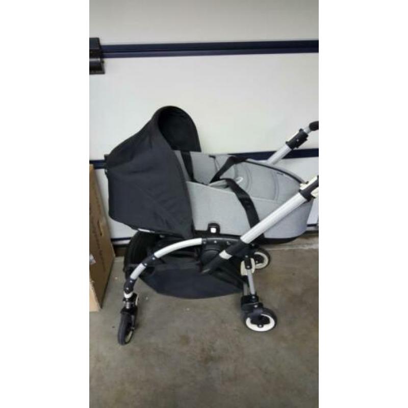 zgan bugaboo bee zwart met grijze wieg prachtig handig buggy
