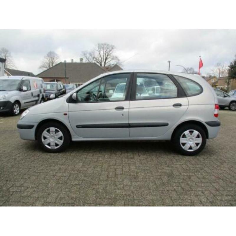 Renault Scénic 1.6-16V