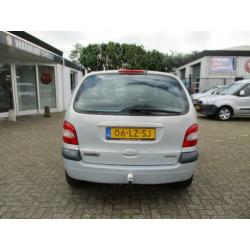 Renault Scénic 1.6-16V