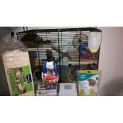 Nieuwe Knaagdierkooi met nieuw hamster spullen ( Nummer 1).