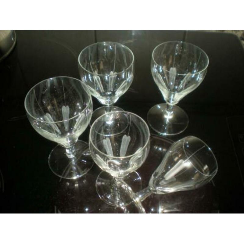 te koop antieke wijn/water/likeur/borrelglaasjes met decor