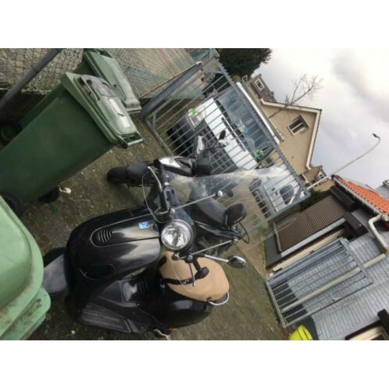Vespa lx50