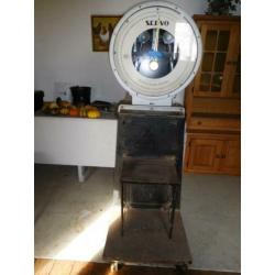 Weegschaal Merk Servo 90,00 euro