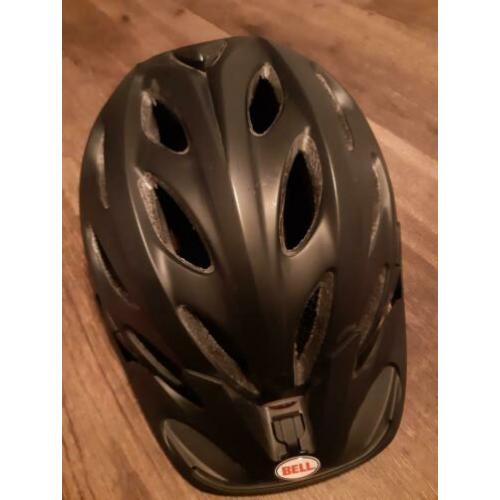 Te koop BELL fietshelm maat m/l zwart