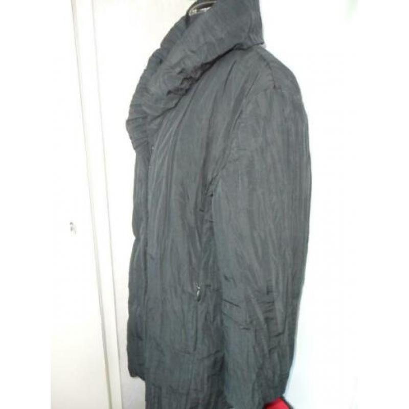 Een mooie zwarte winterjas v Gerry Weber , mt 40