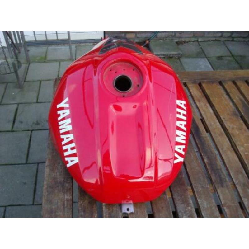 Yamaha R1 tank