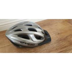 Giro helm Torrent 54-61cm zonneklep