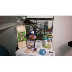 Nieuwe Knaagdierkooi met nieuw hamster spullen ( Nummer 1).
