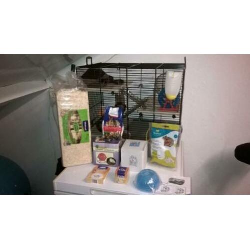 Nieuwe Knaagdierkooi met nieuw hamster spullen ( Nummer 1).