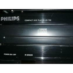 Rotel Versterker En Tuner. Philips cd speler,Tannoy Speakers
