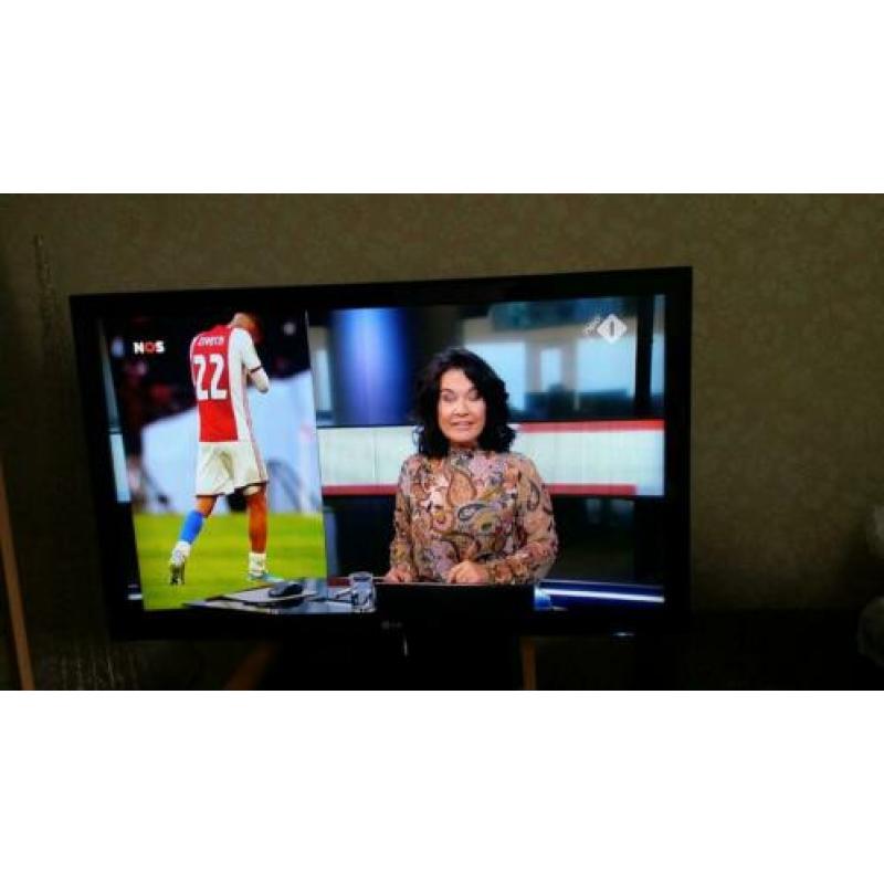 Mooi LG LCD Full HD 47 inch 119 cm