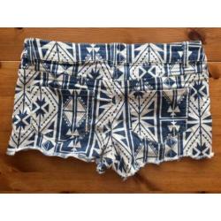 Jacquard 38 blauw witte M short Forever 21 egf
