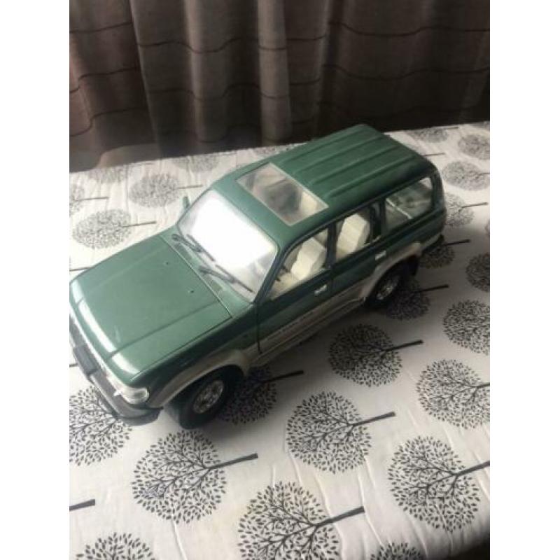 Toyota Land Cruiser .
