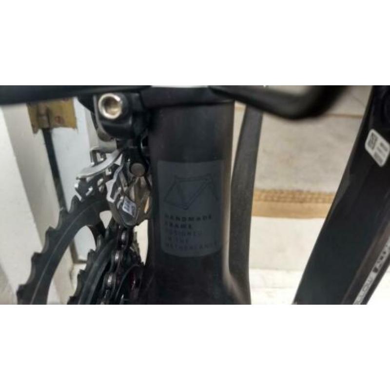 Full carbon beone racefiets