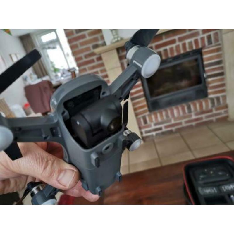 JJR/C X9 "Heron" 2 axis Gimbal DRONE met 3 accu 's