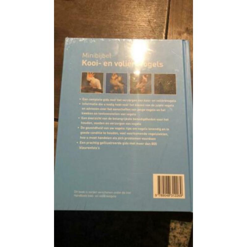 Minibijbel Kooi- en volièrevogels nieuw in plastic