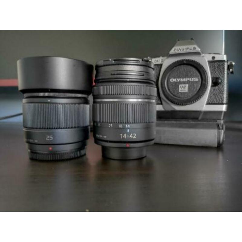 Olympus OM-D E-M5 complete set met lenzen en batterijgrip