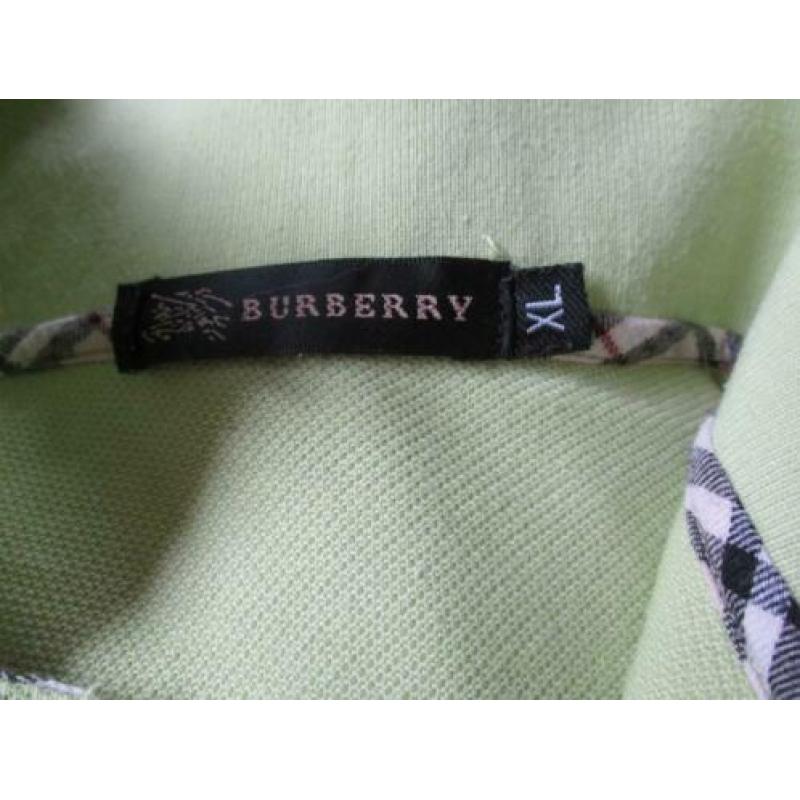 Burberry polo size XL = 42