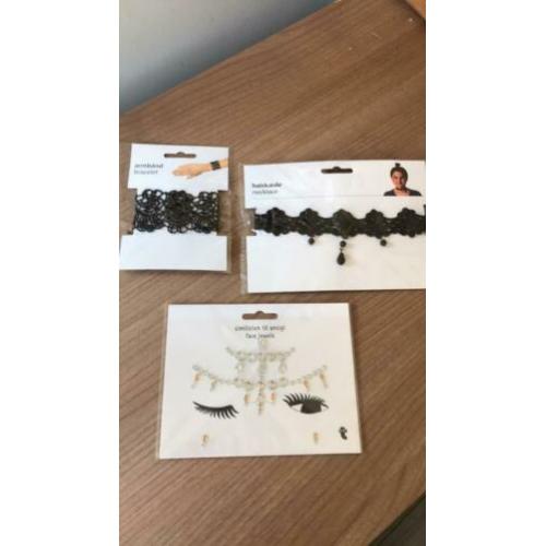 Halsketting en armband te koop nieuw