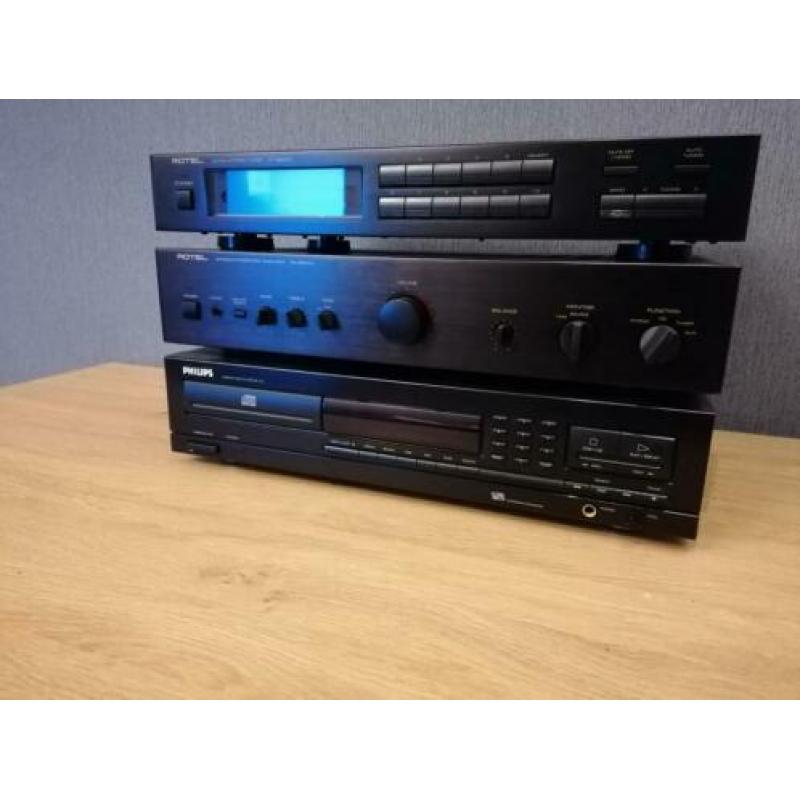 Rotel Versterker En Tuner. Philips cd speler,Tannoy Speakers