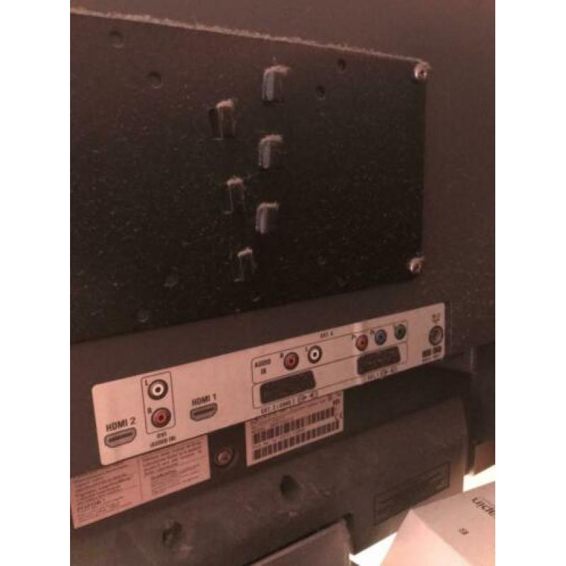 Philips breedbeeld tv te koop met afstandsbediening