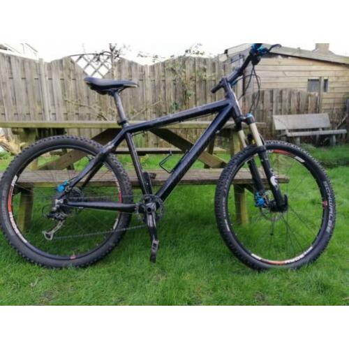 Zeer goede carbon mountainbike / mtb