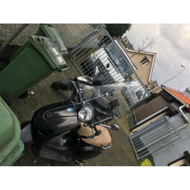 Vespa lx50