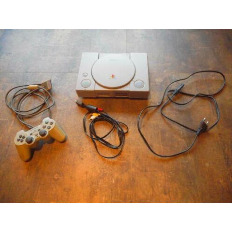 Playstation 1 spelconsole (zie foto's)