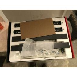 Tv beugel universeel 180” draaibaar 3,5cm tv tot wand