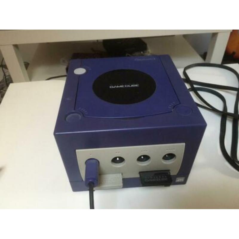 Originele GameCube met 12 spellen te koop