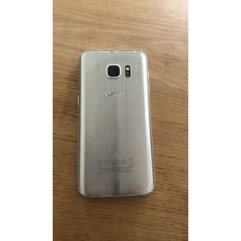 Samsung telefoon, zilver, kleine barst, verkleurd, galaxy S7
