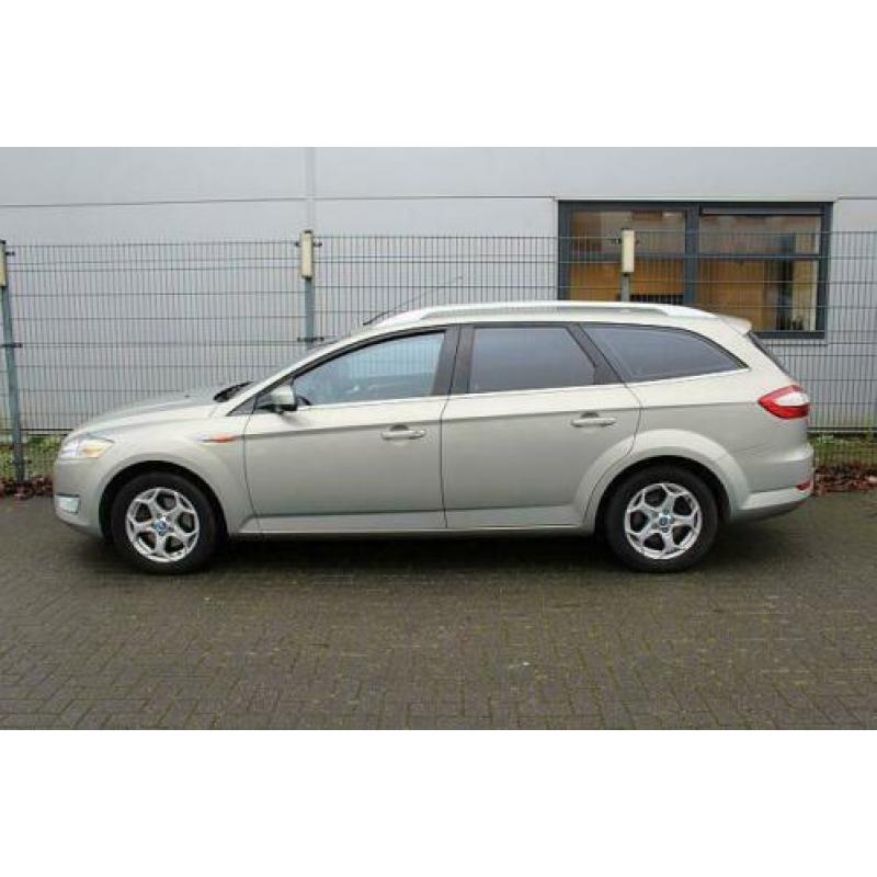 Ford Mondeo Wagon 2.0 16v Limited! NAV! 181.000km! BJ 2010!