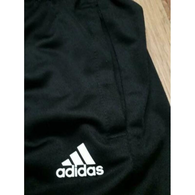 Adidas trainingsbroek maat 128