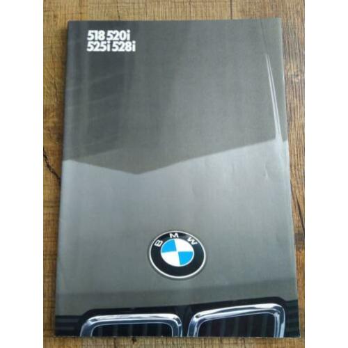 BMW 5-serie e28 folder uit 1982