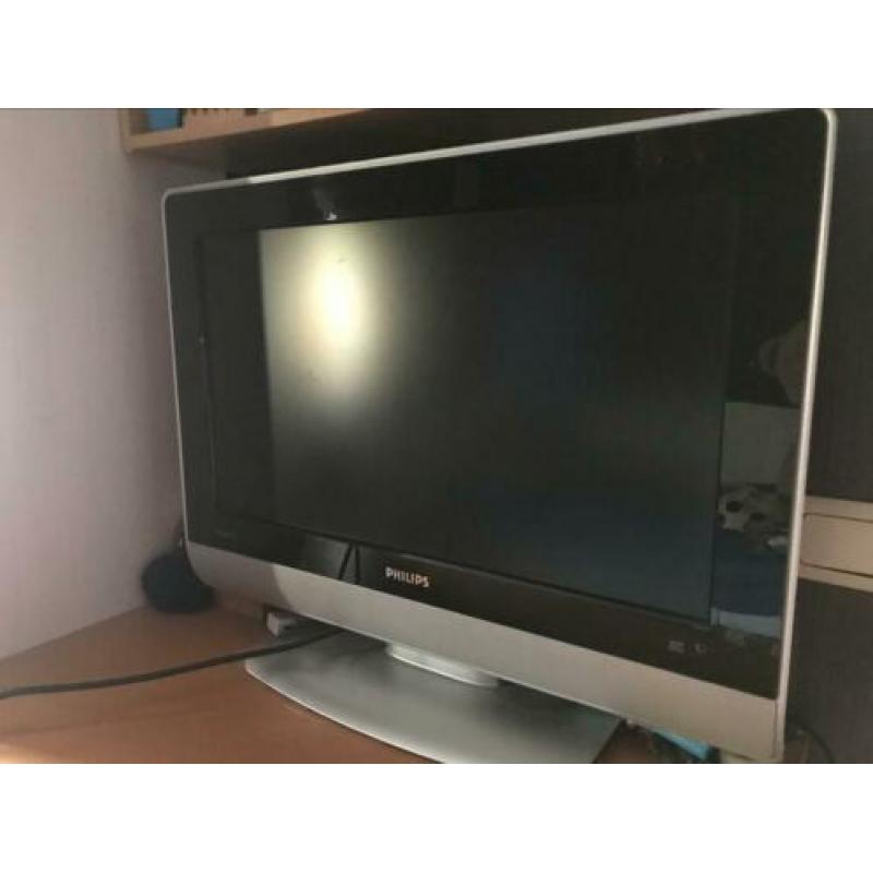 Philips breedbeeld tv te koop met afstandsbediening