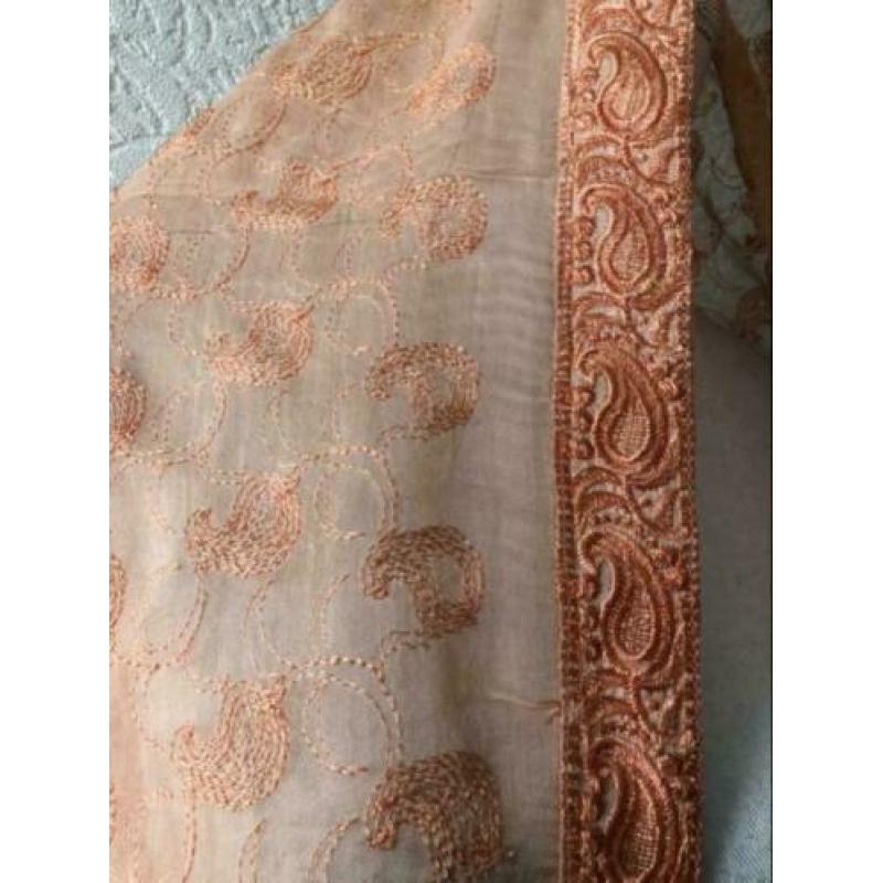 Sjaal - geborduurde - oranje kleur - 93 x 226 cm