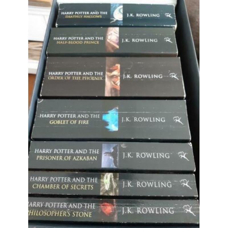 J.K. Rowling: Harry Potter Bloomsbury adult serie, Engels