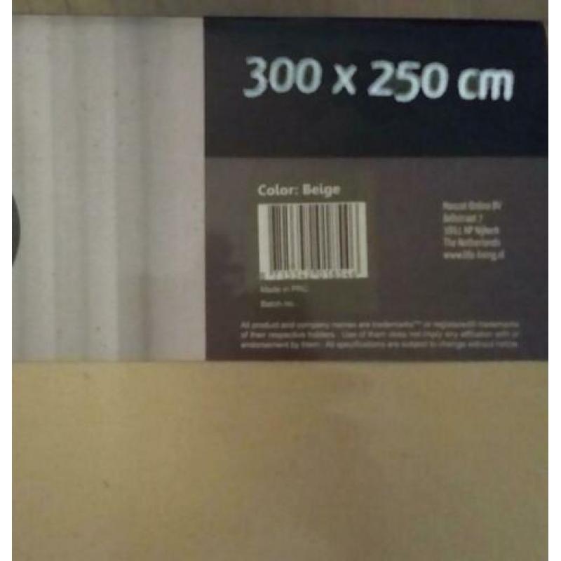 1 verduisterend gordijn - Zand/beige +ringen 300 X 250
