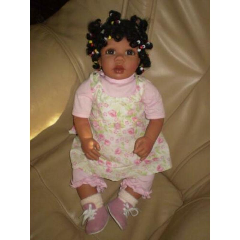 Chari Hannie Posch