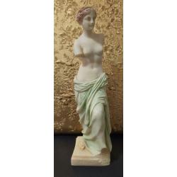 Albast beeldjes. Venus & David.