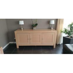 dressoir, tv meubel, glazen kast en salontafel